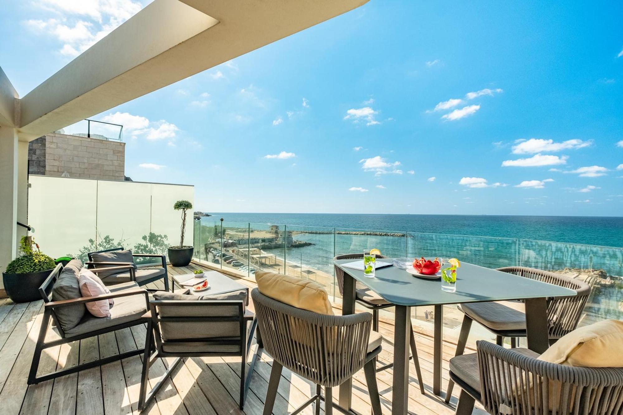 Penthouse 3Br + Roof Top + Parking - On The Beach ハイファ エクステリア 写真