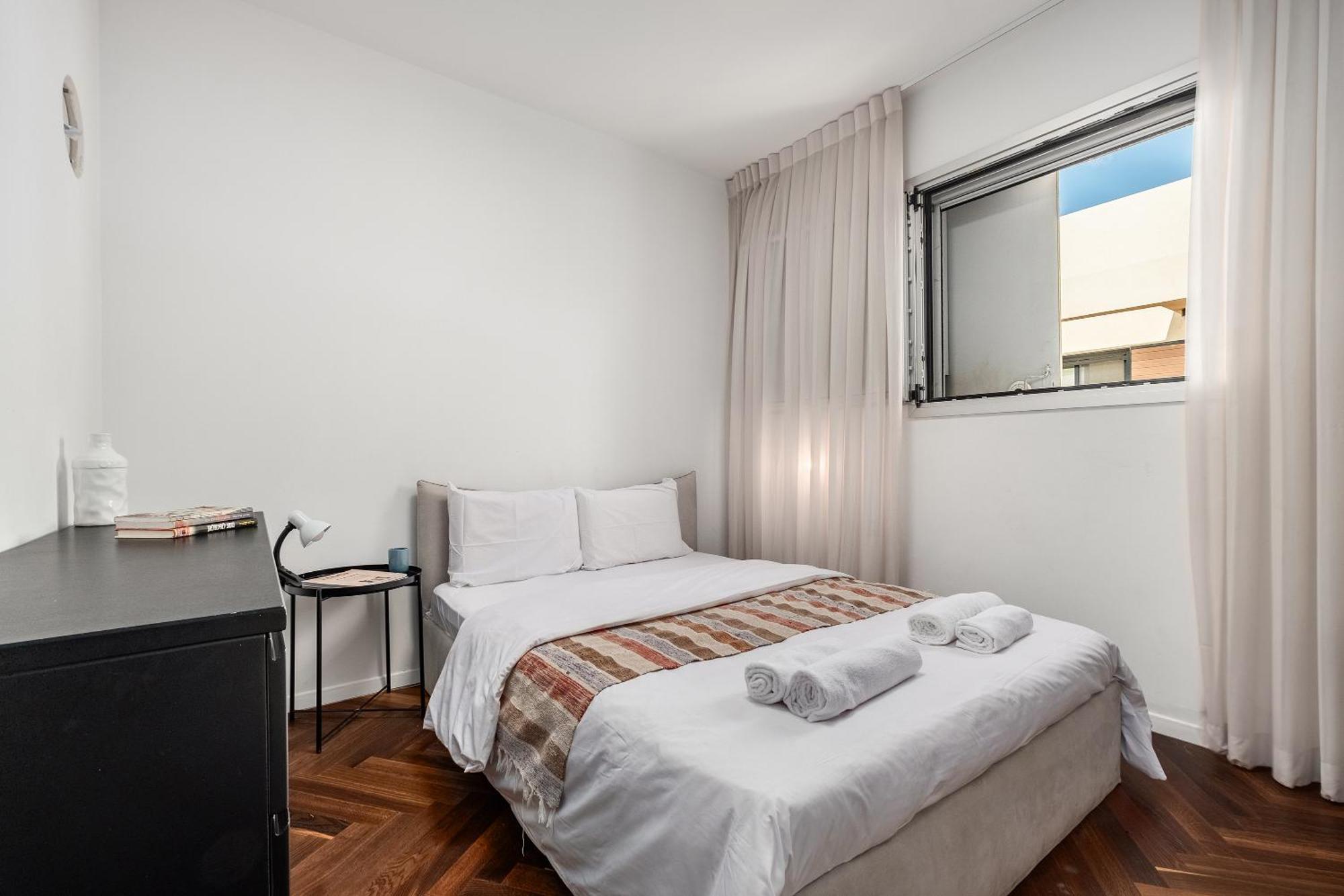 Penthouse 3Br + Roof Top + Parking - On The Beach ハイファ エクステリア 写真